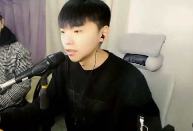 赵小磊开播,自曝是被多哥抓来的