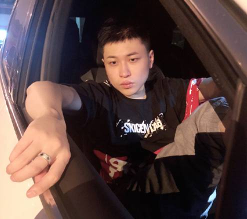 微风:一人投资阿哲并未赔钱