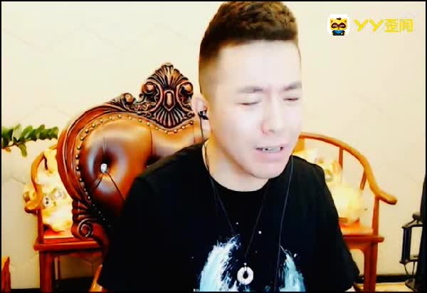 利哥机场听有人唱自己的歌,想哭