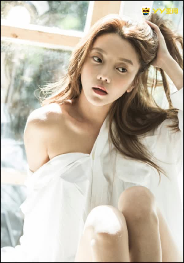 太性感崔阿扎最新写真