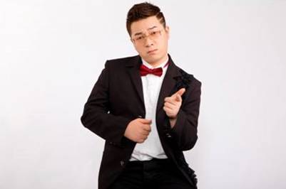 平生青蛙俩神豪相聚,坐一起开刷
