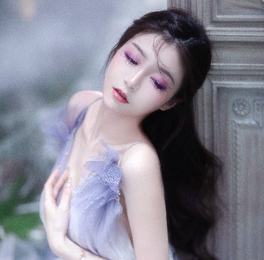 大圣哥豪刷!小天天女歌抢占先机
