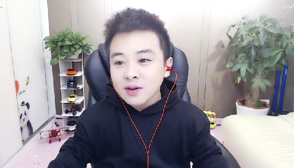 心系武汉!仔仔彻夜难眠