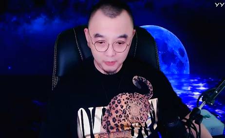 快乐哥正式回归,洁癖哥看望