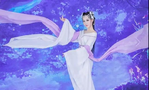 赛过西施比过貂蝉,绝代美人施施
