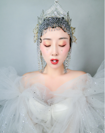 温婉尔雅小甜心的唯美意境