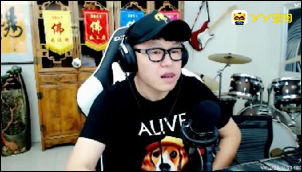 九辰醉酒在3851喊麦…