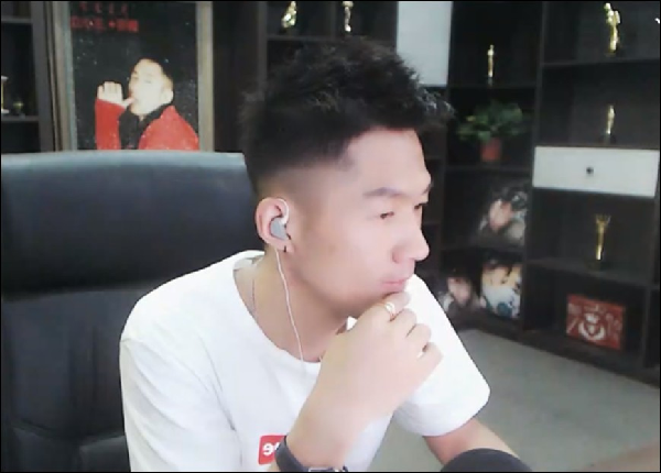 众神豪豪刷,王小立夺3星头条