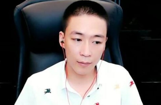 曝光了!图图竟然是她的小号
