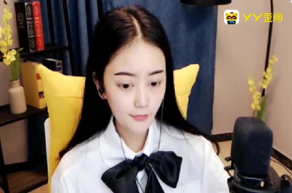 不去试图摘月,而要月亮奔我而来