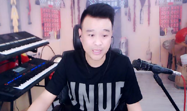 大衣:不与人比,尽力就好!