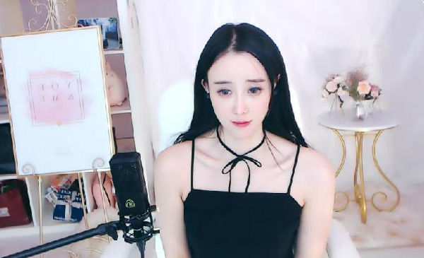 最美硕士南珠,能歌善舞貌美如花