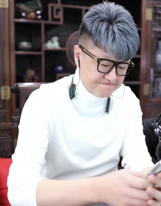 逆徒！小天天竟跟大佛师父吃饭