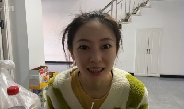 蔻蔻代播宣布怀二胎,恭喜大嘎子