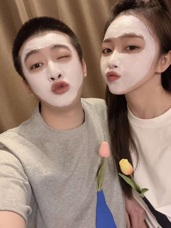 阿阳cc亲上了，真情侣就是甜！