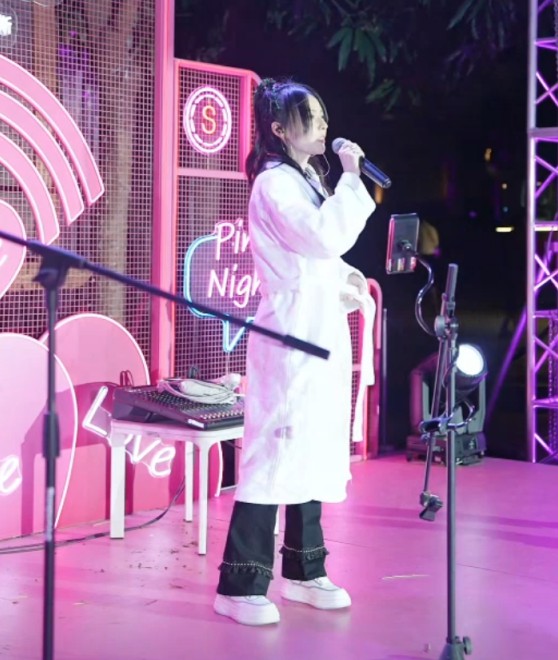 鱼闪闪亚特兰蒂斯户外路演！