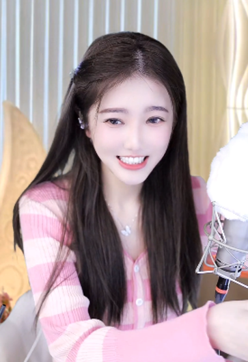 神豪仄言豪刷，微凉率众拼搏