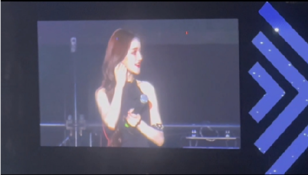 宝妈带娃追星，戴羽彤吉安演出！