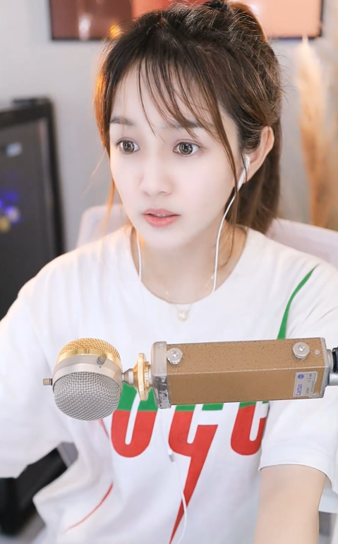 文儿投资神豪，获神豪疯狂豪刷