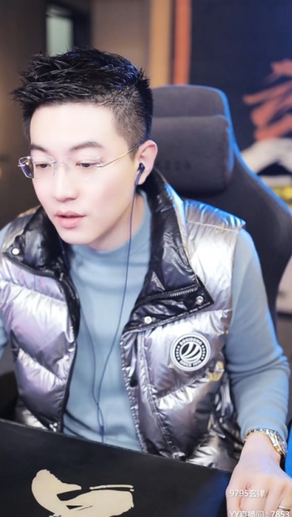 玄律975万票暴扣兰梦莎，拿2分