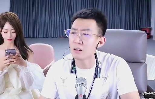 神豪年轻大叔豪刷小白龙!