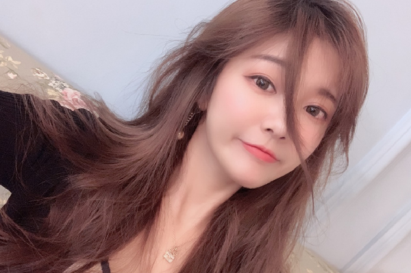 粉丝没想到！微凉曝光真实年龄