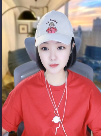 还有两天,年度个人赛就要开始了,为了积攒实力,二丫决定不打团了.