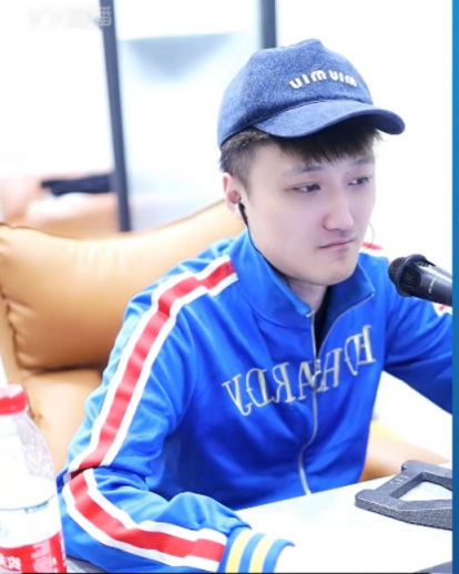 百万锹直播生涯最想删掉的照片