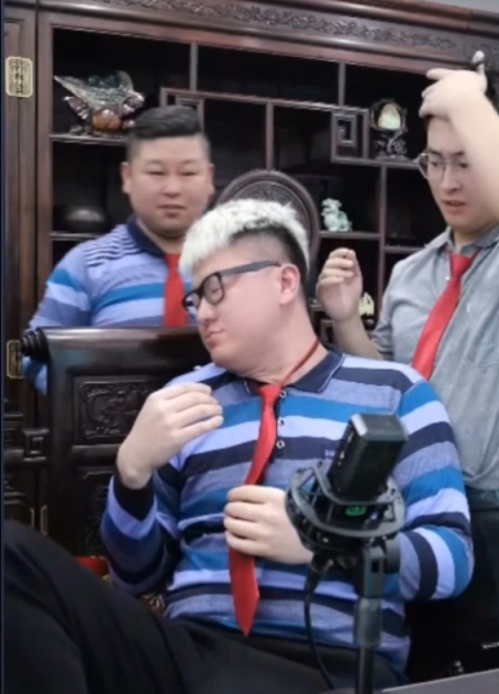 大佛为搞笑豁出去了！