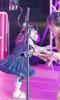 鱼闪闪亚特兰蒂斯户外路演！