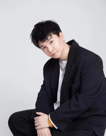 yy日报龙解释凡凡老李双封