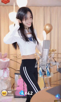 鱼闪闪三亚C秀，唱跳版海怪！