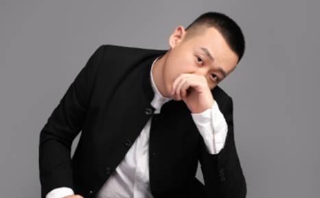 率先出击，阿棒激战傲小傲