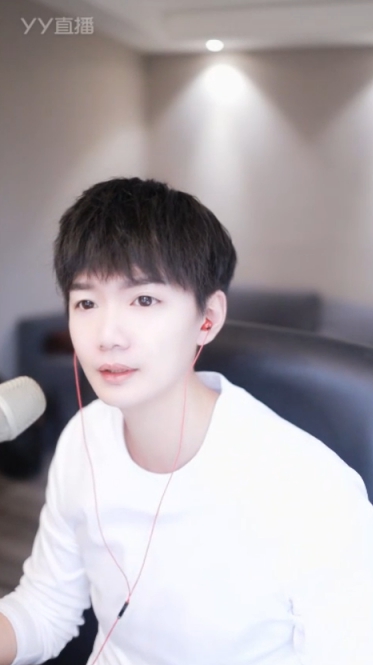 浅蓝新歌欲找戴羽彤合唱！