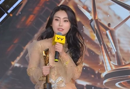 YY周刊：梦莎见0哥，头条打冒烟