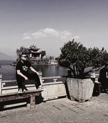 9年一梦，二蛋含泪谢众人