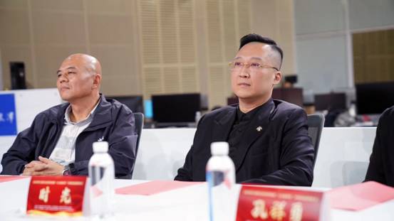 传递优秀精神，复兴获特别贡献奖