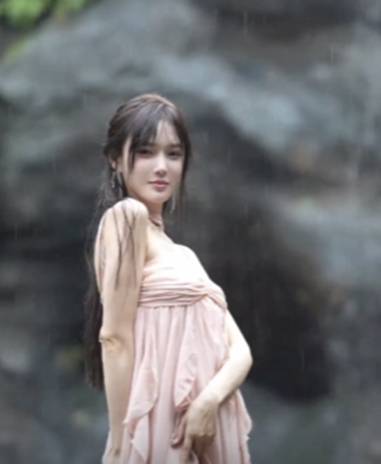 助理突发疾病，大哥救助芮甜甜