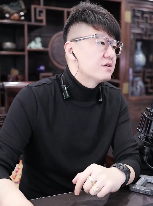 国王东关小犟虎改马甲加入舞帝