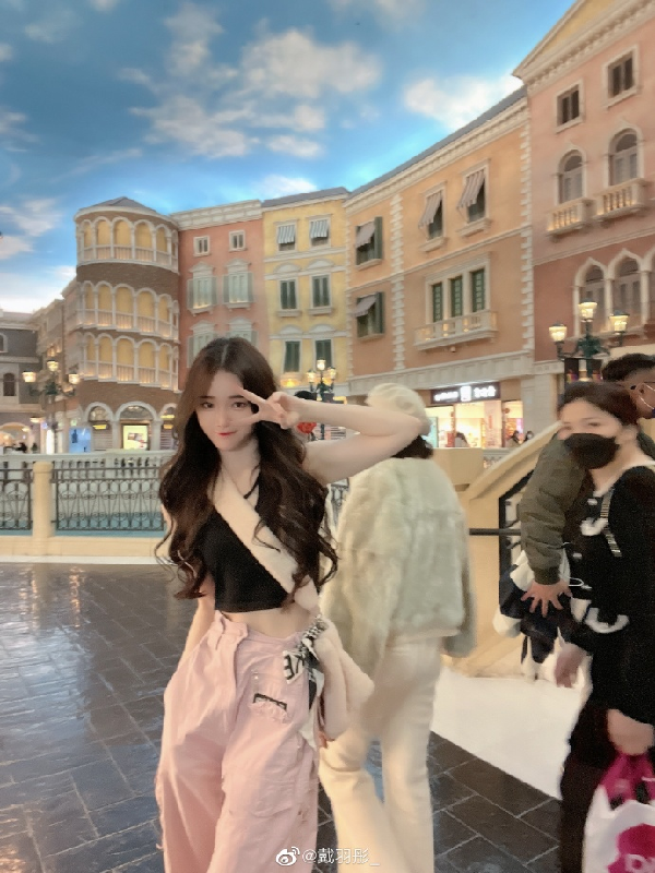 戴羽彤澳门演出，台前幕后美照！