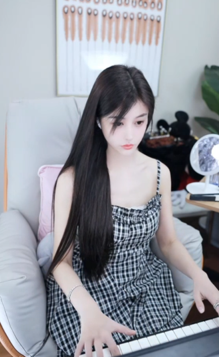 000哥霸道总裁般溺爱兰梦莎！