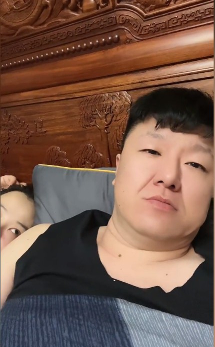 大佛媳妇喜提大g感谢张先生