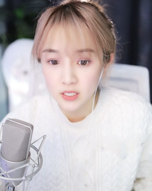 文儿谈旗下主播，报同组也没关系