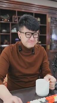 大嘎子反不了，他续约了国威！