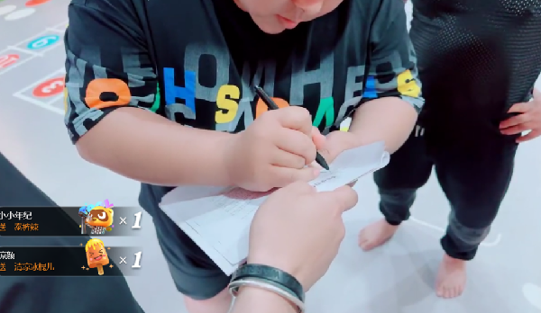 国威拳赛，小胖真功夫暴揍五花肉