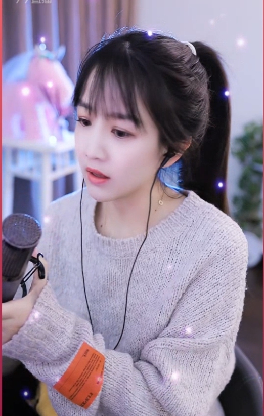 文儿最新单曲《驾向光明的船》!