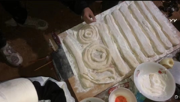 山庄出事兜走了，乳山八怪回忆杀