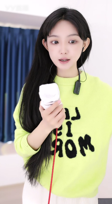 951颜值扛把子，周唐韵低调庆生