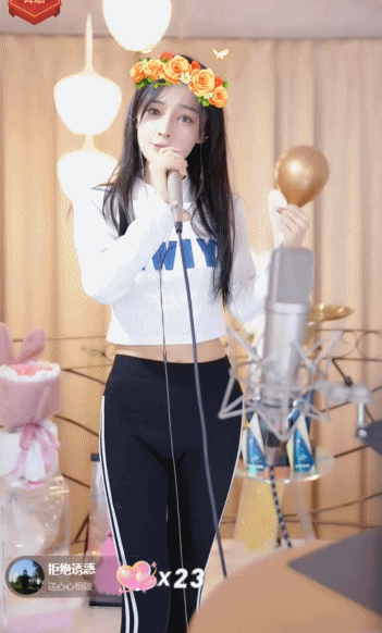 鱼闪闪三亚C秀，唱跳版海怪！