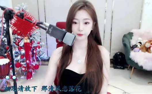 小天天性感亮相!玲珑身段太撩人!